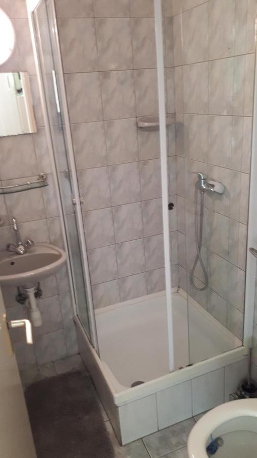 Napsugar Panzio Otel Vác Dış mekan fotoğraf