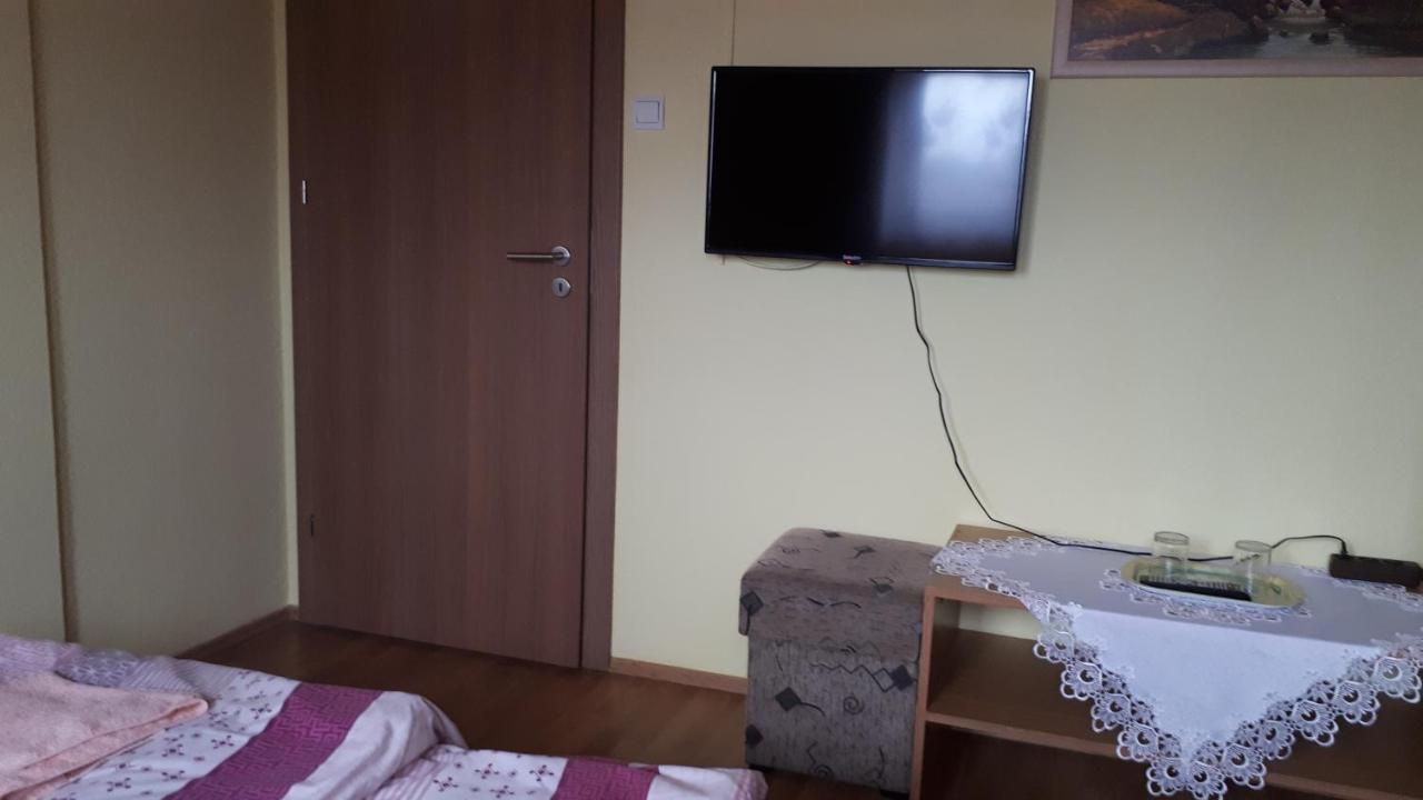 Napsugar Panzio Otel Vác Dış mekan fotoğraf